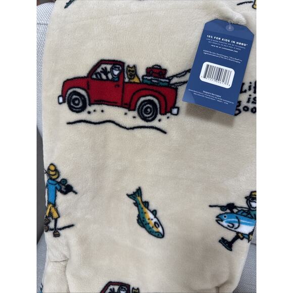 Life Is Good FISHING 50x70” Throw Blanket Fish Truck Outdoors Dog NEW - Picture 3 of 4